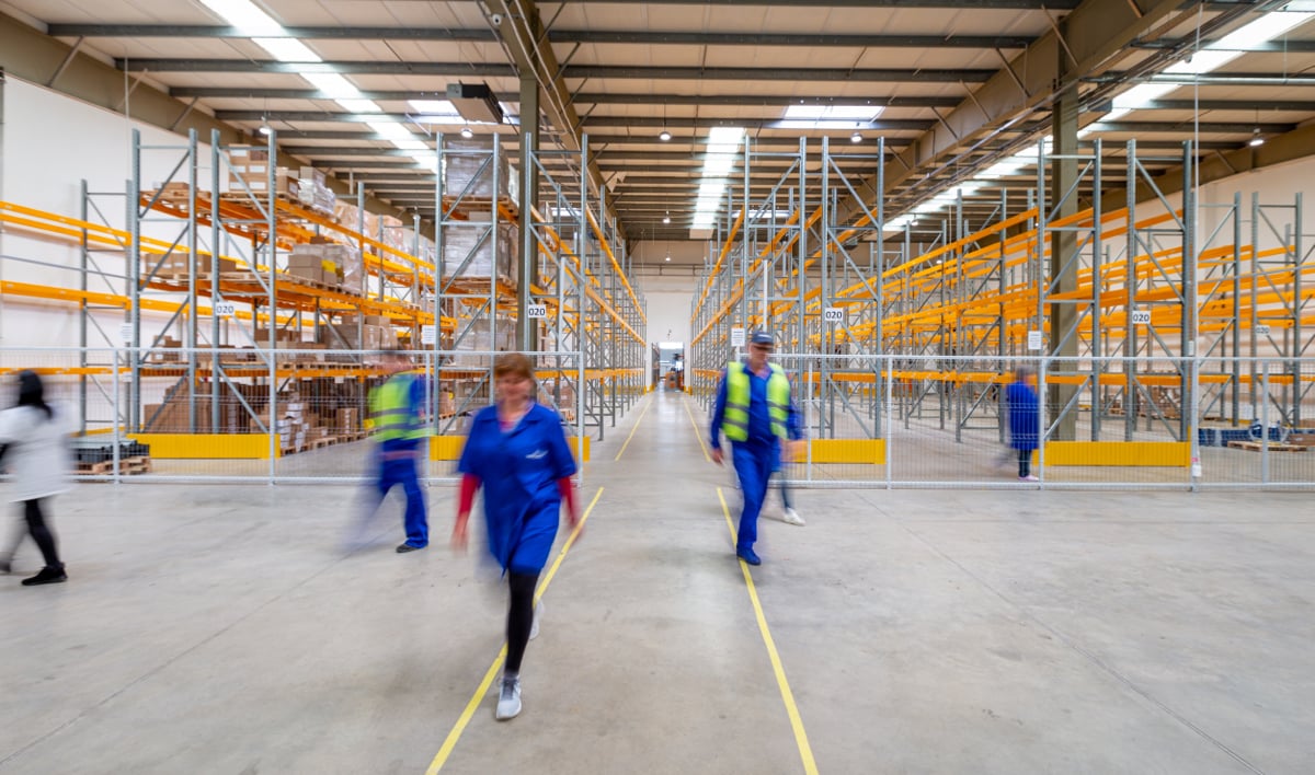 warehouse-employees